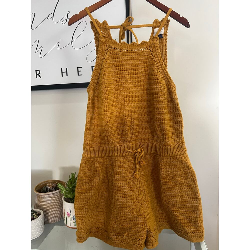 ✨ Universal Thread Gold Halter Romper – Size Large ✨